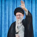 अयातुल्ला खामेनेई कौन हैं और जानें ईरानी सुप्रीम लीडर को क्यों खत्म करना चाहता है अमेरिका News on us and iran war