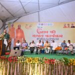 तीन दिवसीय आम महोत्सव के अंतर्गत मलिहाबाद में ‘आम की दावत’ और ‘आम के अस्पताल’ से किसानों को मिली नई सौगात
