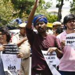NEET Paper Leak Row: क्या संसद छोड़ सड़कों पर संग्राम से निकलेगा समाधान, जानिए सीजेपी प्रोटेस्ट और विपक्ष के रुख पर बड़ा विश्लेषण