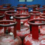 16 अगस्त से पहले निपटा लें ये जरूरी काम, वरना नहीं मिलेगा सस्ता एलपीजी सिलेंडर; जानें पूरा प्रोसेस