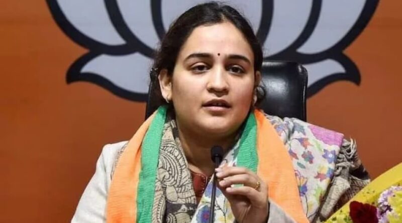 2027 में यूपी की सत्ता पलटने का प्लान, क्या अपर्णा यादव बनेंगी बीजेपी का ‘ब्रह्मास्त्र’ अपर्णा यादव