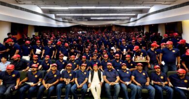 ‘Blue Army’ with Red Cap