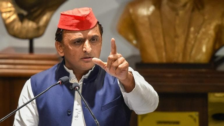 अखिलेश का चुनाव आयोग पर बड़ा हमला: 19 लाख फर्जी वोटरों का दावा, गिनाईं BJP की ’10 चुनावी चालें’ अखिलेश का चुनाव आयोग पर बड़ा हमला: 19 लाख फर्जी वोटरों का दावा, गिनाईं BJP की ’10 चुनावी चालें’