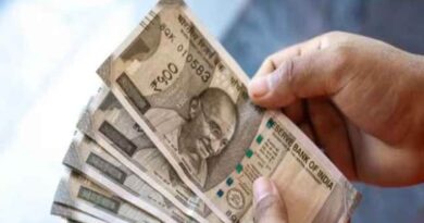 दीपावली से पहले कर्मचारियों को बड़ा तोहफा: सरकार ने किया बोनस का ऐलान, जानें खाते में कितने आएंगे रुपये दीपावली से पहले कर्मचारियों को बड़ा तोहफा: सरकार ने किया बोनस का ऐलान, जानें खाते में कितने आएंगे रुपये